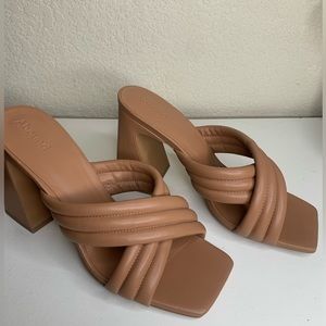 Abound, tan, chunky heels in size 10